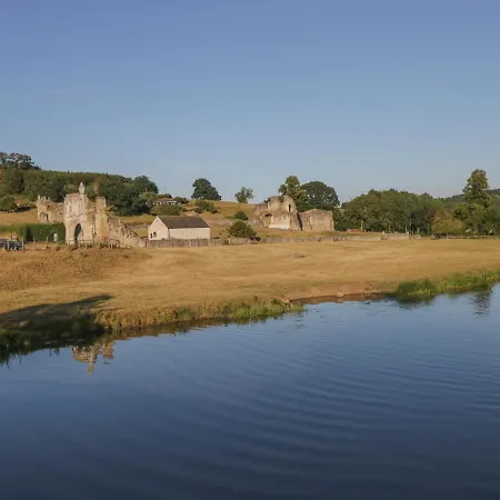 Rednal Holiday home